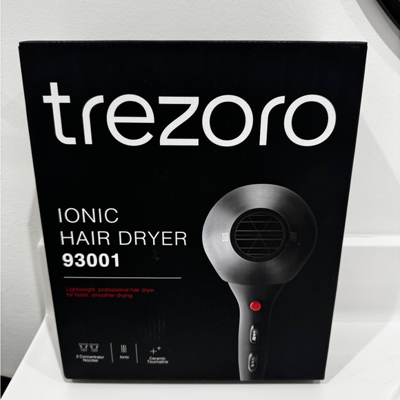 Trezoro Ionic Hair Dryer in Black - Picture 3 of 3